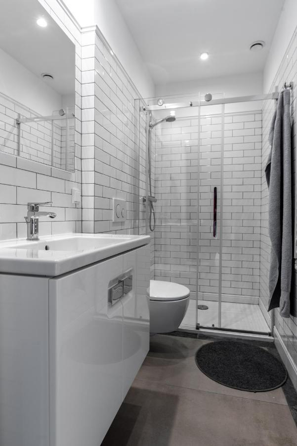 Noclegi Liw Apartments Hotel Apartamenty Węgrów Bagian luar foto