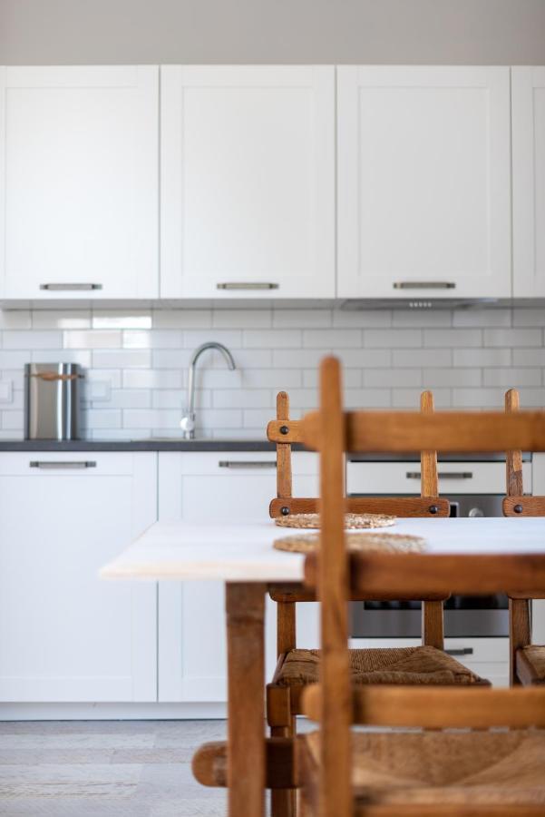 Noclegi Liw Apartments Hotel Apartamenty Węgrów Bagian luar foto
