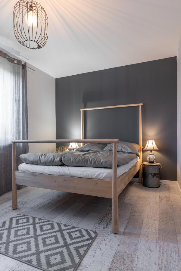 Noclegi Liw Apartments Hotel Apartamenty Węgrów Bagian luar foto